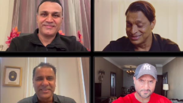 tum-sabke-liye-mai-akela-hi-kaafi-hoon-virender-sehwag-to-shoaib-akhtar-wasim-akram-and-waqar-younis