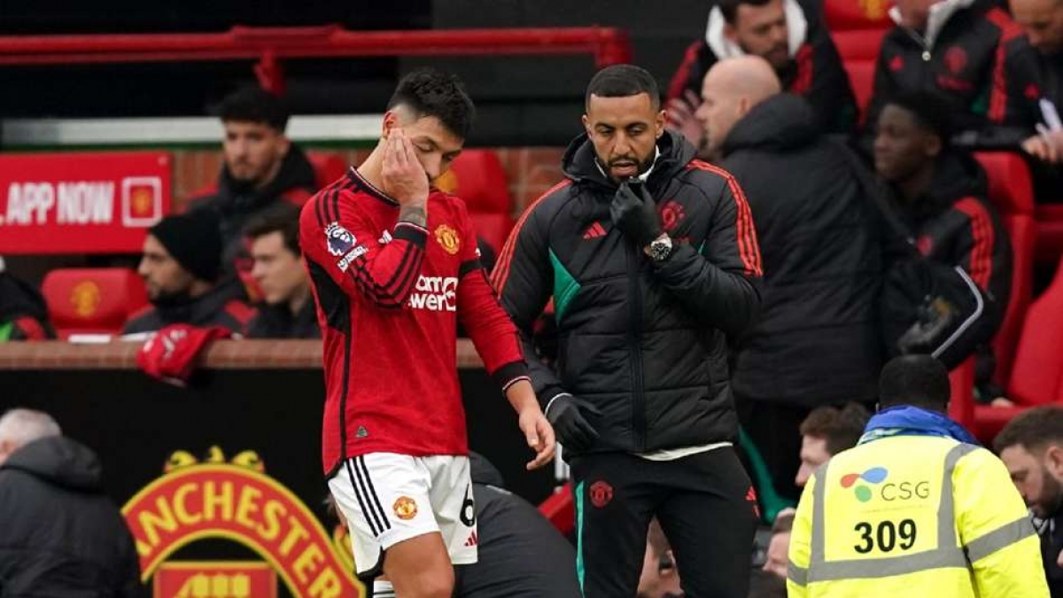 Lisandro Martinez limps out of the game against West Ham