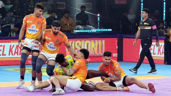 Puneri Paltan eased past Patna Pirates in PKL season 10 semi-final 1 to reach second successive final (Image: Pro Kabaddi)