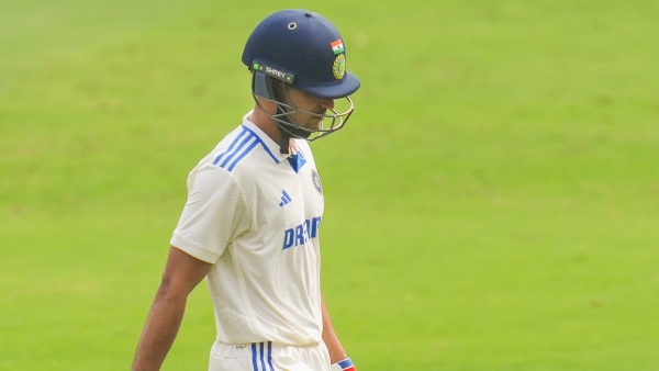 ind-vs-eng-another-day-another-failure-generational-talent-shubman-gill-trolled-visakhapatnam-knock