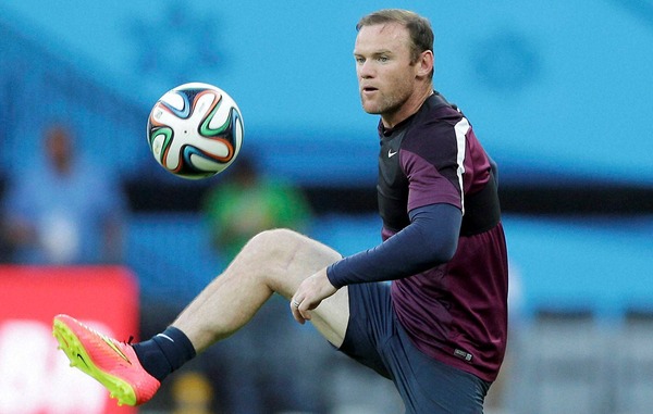 Man United legend Wayne Rooney would Walk To Man City in shocking admission