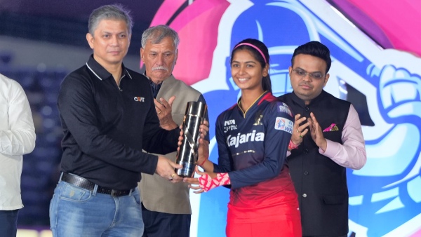 Shreyanka Patil of RCB receives Emerging Player award after WPL 2024 Final