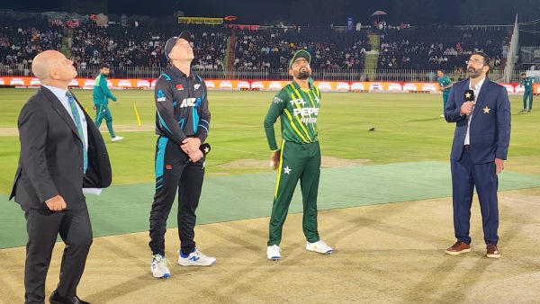 pak-vs-nz-dream11-2nd-t20i-playing-11-squads-fantasy-tips-best-picks-babar-azam-bracewell