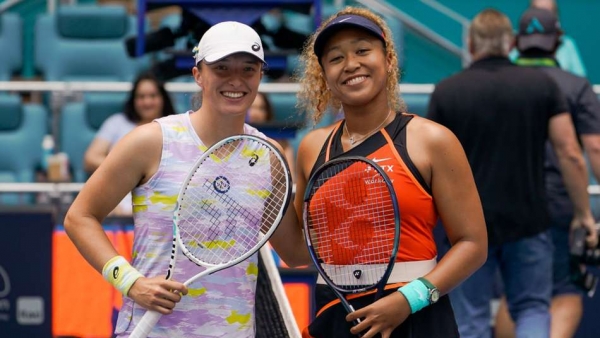 Iga Swiatek and Naomi Osaka