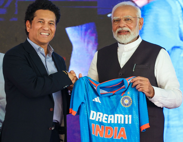 Sachin Tendulkar Narendra Modi