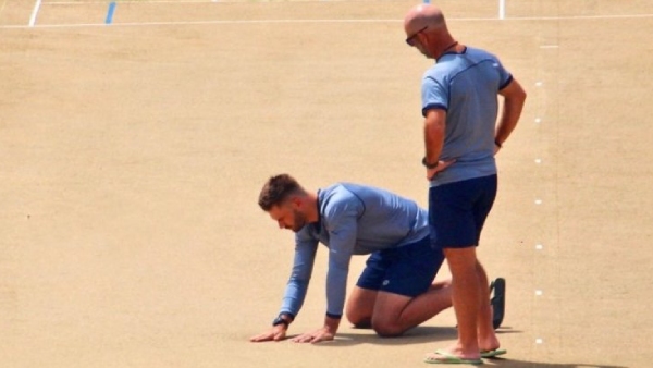 ind-vs-sa-south-africa-take-cue-from-pat-cummins-take-snap-of-t20-world-cup-final-pitch-in-mobile