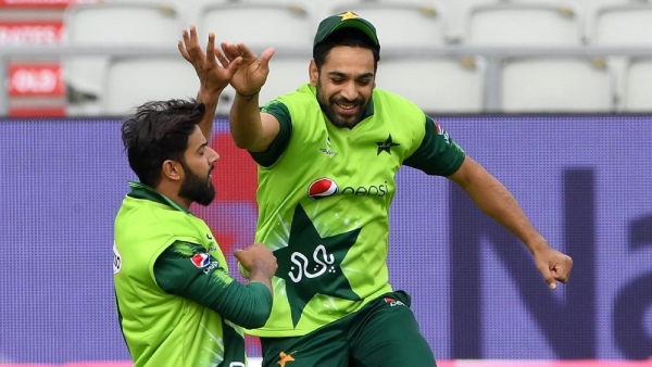 ind-vs-pak-imad-wasim-and-saim-ayub-likely-to-replace-shadab-khan-azam-khan-in-pakistan-playing-11