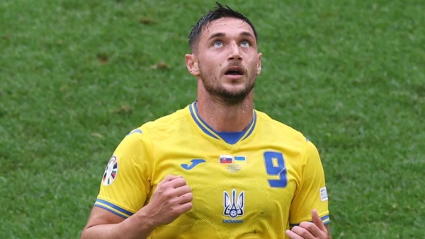 Ukraine s Roman Yaremchuk