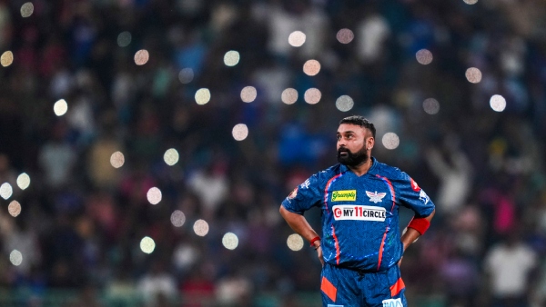 amit-mishra-memes-flood-internet-after-veteran-spinner-criticises-virat-kohli-sab-galat-sirf-main