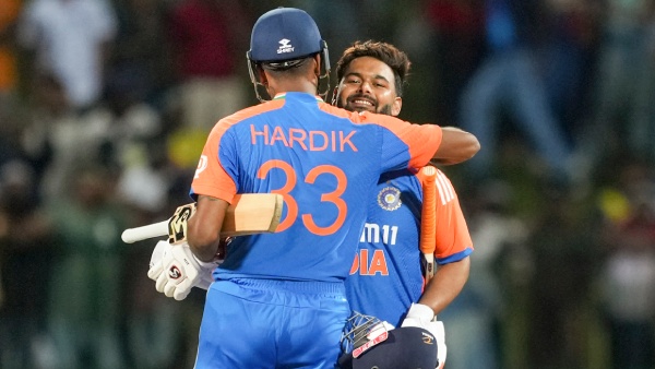 india-vs-sri-lanka-2nd-t20i-full-list-of-awards-winners-most-sixes-man-of-the-match-and-cash-prize