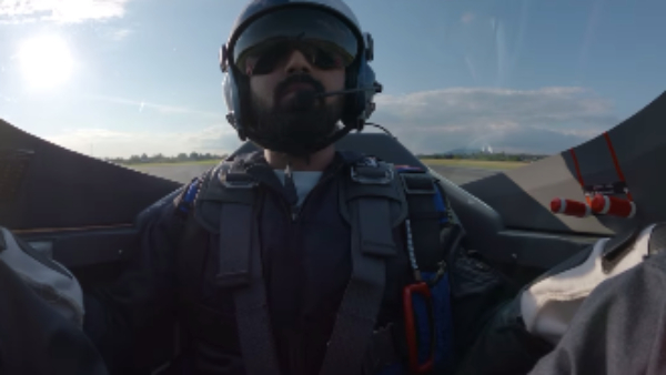 kl-rahul-the-fighter-pilot-takes-to-skies-feels-like-a-real-pilot