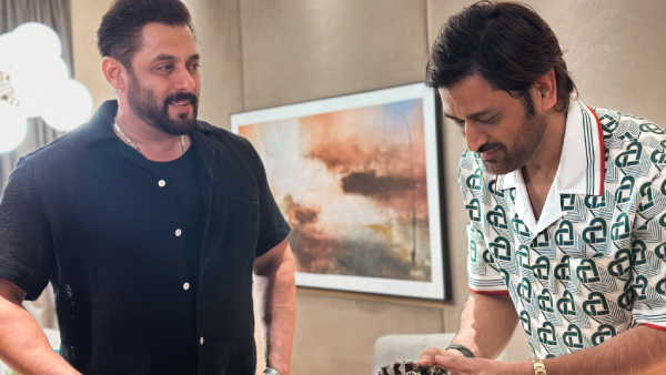 Viral Video Salman Khan MS Dhoni Birthday