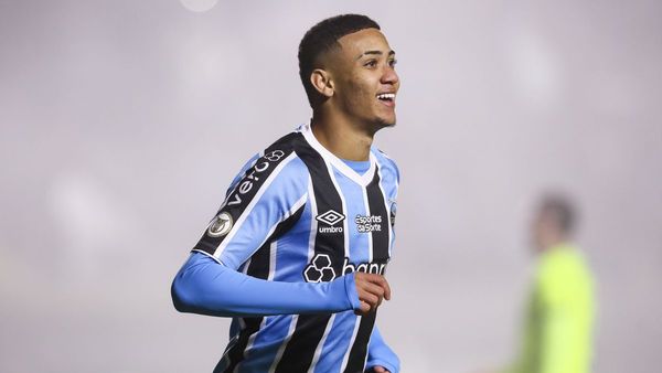 Brentford Signs Nunes from Gremio