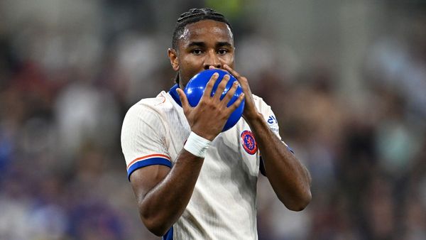 Chelsea Through After Tense Match