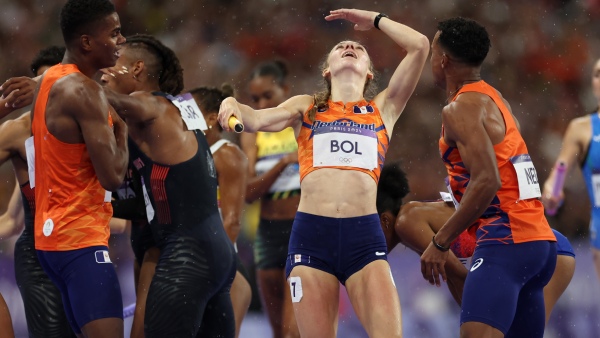 mickey-mouse-voice-goes-viral-as-femke-bol-leads-netherlands-to-gold-in-4x400-mixed-relay