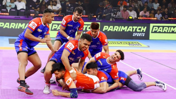 Jaideep Dhaiya of Haryana Steelers in action during PKL Season 10