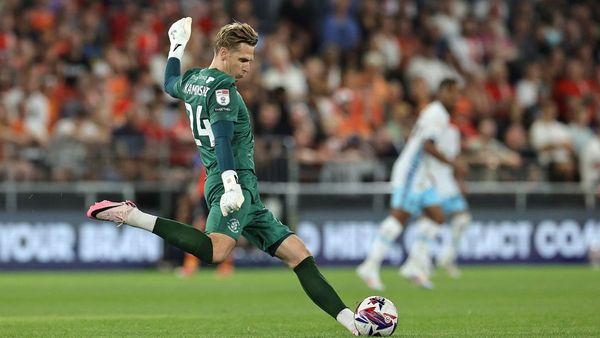 Luton Draws After Red Card