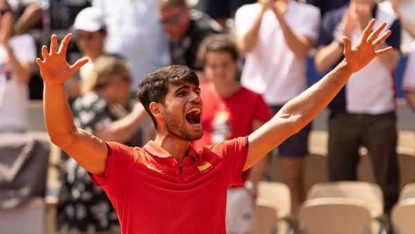 Alcaraz vs Djokovic: Olympic Showdown