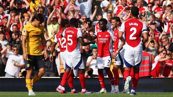 Arsenal Wins; Saka Lauded