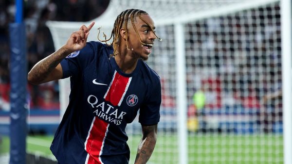 PSG Wins 6-0; Barcola Stars