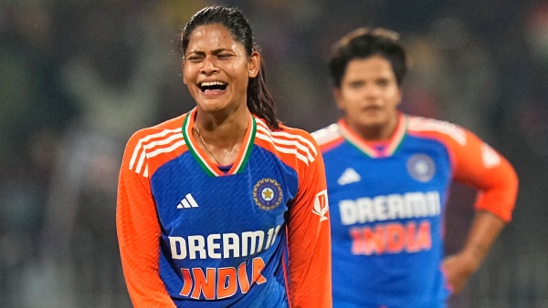 radha-yadav-india-women-1200