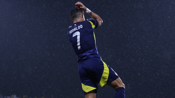 cristiano-ronaldo-joins-youtube-breaks-record-for-fastest-to-10-million-subscribers-in-12-hours