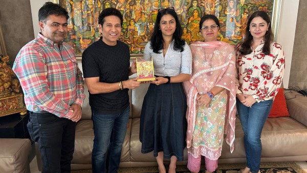 paris-olympics-bronze-medalist-manu-bhaker-meets-sachin-tendulkar-shares-unforgettable-moments