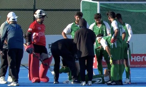 Pakistan s Abu Mehmood Stretchered Off in High-Stakes India vs Pakistan Hockey Clash