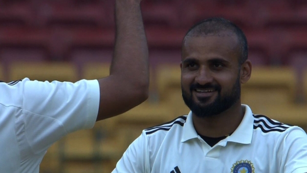 duleep-trophy-2024-pacers-keep-india-a-alive-despite-breezing-knocks-from-rishabh-pant-sarfaraz-khan