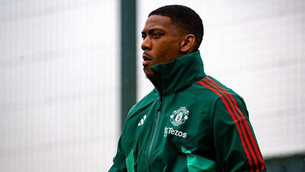 Martial Transfers to AEK Athens from United