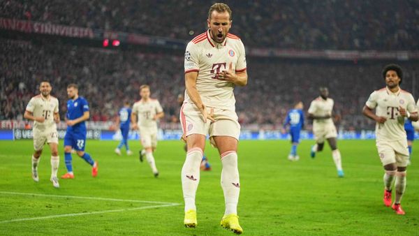 Kane Leads Bayern to 9-2 Victory Over Dinamo