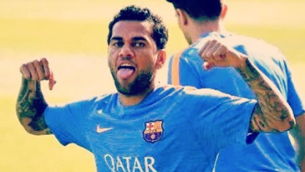 dani-alves-spotted-barcelona-playing-football-rape-accused-out-on-bail
