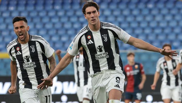 Vlahovic Leads Juventus to Victory Over Genoa