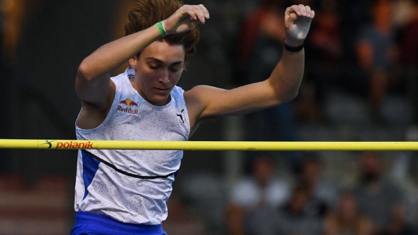 mondo-duplantis-caps-off-2024-with-fourth-diamond-league-trophy-in-brussels