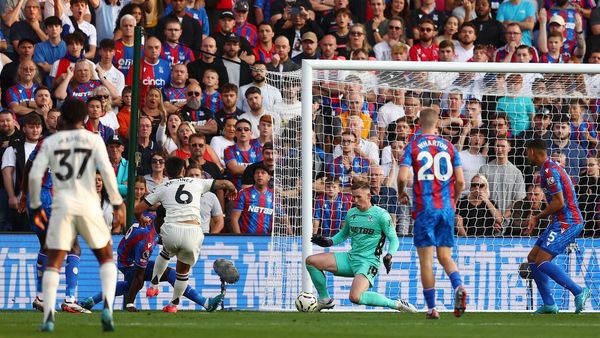 Premier League Weekend Highlights: Winners and Losers Premier League Weekend Highlights: Winners and Losers