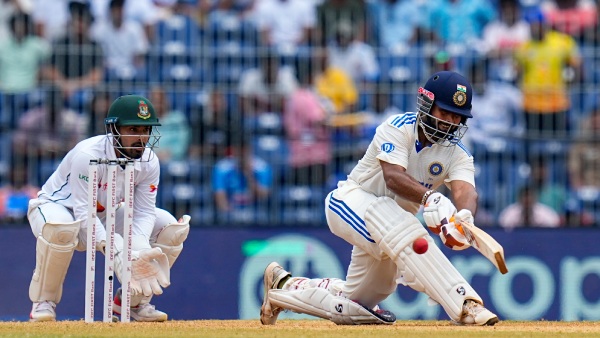 ind-vs-ban-greatest-ever-indian-test-wicketkeeper-batter-fans-react-to-rishabh-pant-hundred