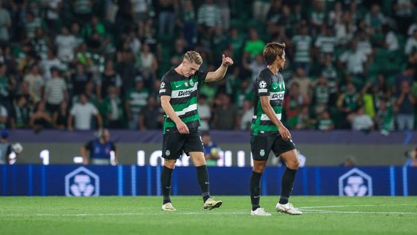 Sporting CP Beats Lille 2-0 with Gomes Sent Off
