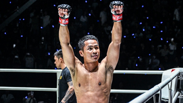 Superbon Singha Mawynn reacts after victory over Jo Nattawut at ONE Friday Fights 81