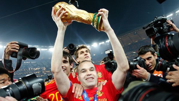 Andres Iniesta Retires from Football at 40