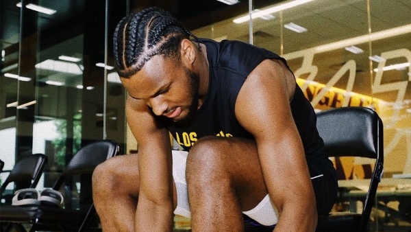 bronny-james-parker-whitfield-take-their-relationship-to-next-level-as-lakers-journey-kicks-off