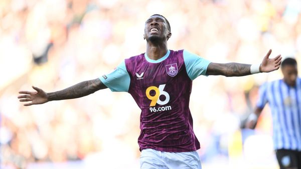 Burnley Tops Championship After Hillsborough Win