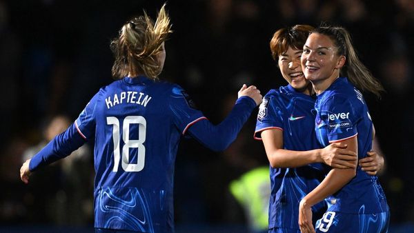 Chelsea Beats Tottenham 5-2 in WSL