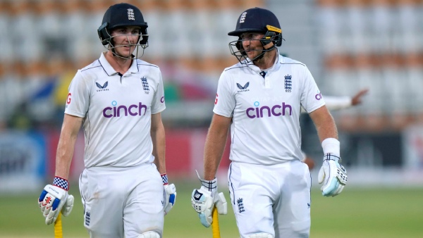 highest-team-total-in-a-test-innings-england-batters-wreak-havoc-vs-pakistan-800-run-mark-breached