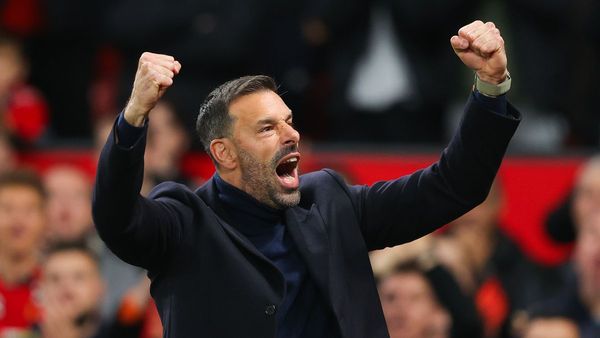 United Wins 5-2 Against Leicester City