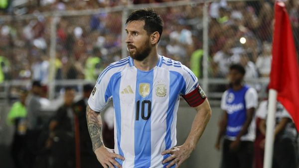 Messi Critiques Pitch After Venezuela Draw