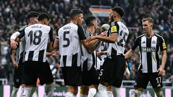 Newcastle United Wins EFL Cup Match 1-0