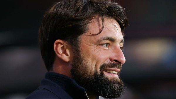 Southampton Aims for League Momentum vs Everton