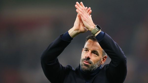 Van Nistelrooy Praises United After Leicester Win