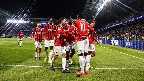 Milan Defeats Slovan Bratislava 3-2 Milan Defeats Slovan Bratislava 3-2