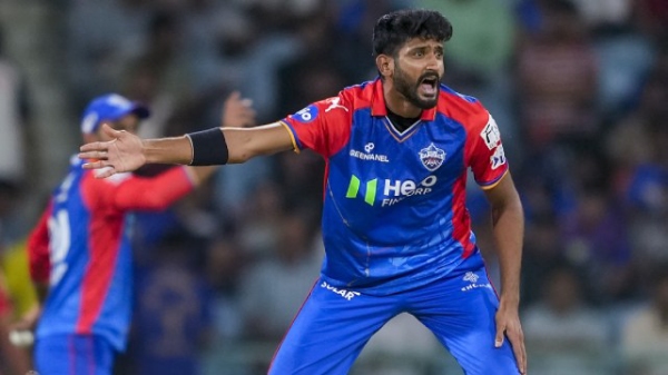 IPL Auction 2025 How Much CSK buy Khaleel Ahmed for at Mega Auction